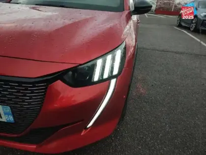 Photo 12 Peugeot 208  1.2 PureTech 100ch S&S GT Line