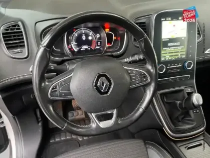 Photo 11 Renault Grand Scenic  1.7 Blue dCi 120ch Intens