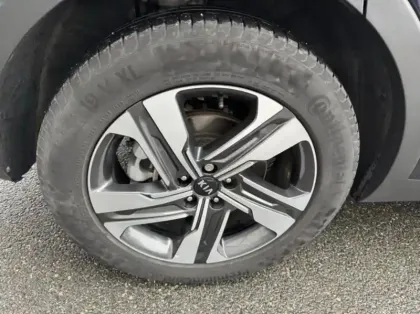 Photo 13 Kia Sorento  1.6 T-GDi 265ch PHEV Design BVA6 4x4 7 places