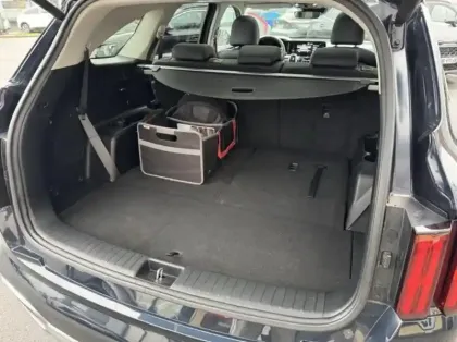 Photo 11 Kia Sorento  1.6 T-GDi 265ch PHEV Design BVA6 4x4 7 places