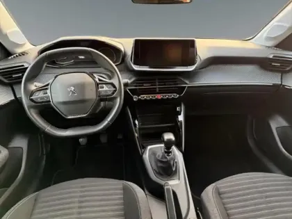 Photo 10 Peugeot 208  1.2 PureTech 100ch S&S Style