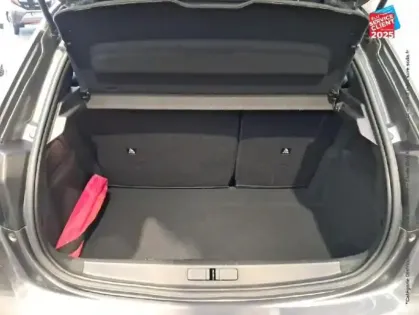 Photo 13 Peugeot 208  1.2 PureTech 130ch S/S GT EAT8 Sieges chauf GPS Camera