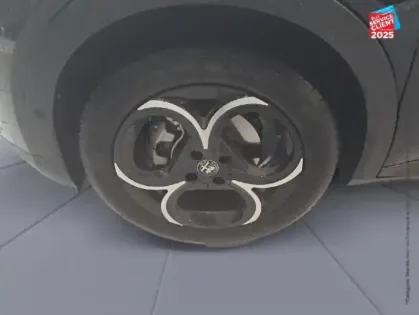 Photo 9 Alfa Romeo Junior  1.2 Ibrida 136ch Speciale DCT6