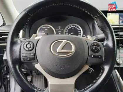 Photo 11 Lexus Is  300h Luxe