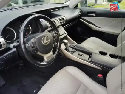 Photo 14 Lexus Is  300h Luxe