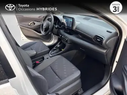 Photo 20 Toyota Yaris  116h Design 5p MY25