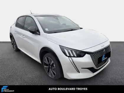 Photo 2 Peugeot 208  e- 136ch GT Pack