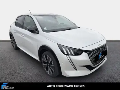 Photo 17 Peugeot 208  e- 136ch GT Pack