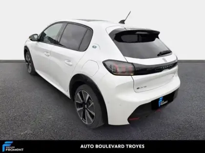 Photo 6 Peugeot 208  e- 136ch GT Pack