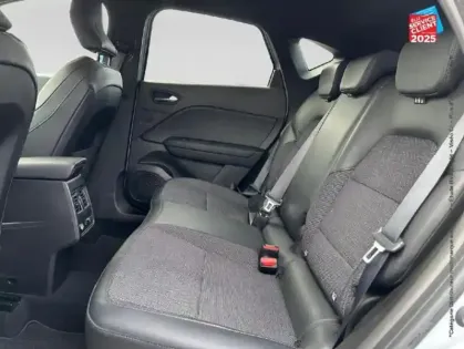 Photo 10 Renault Captur  1.6 E-Tech hybride 145ch Techno