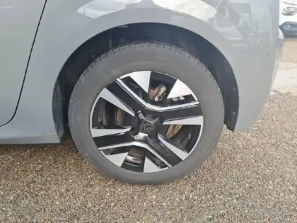 Photo 10 Peugeot 208  1.2 PureTech 100ch S&S Allure