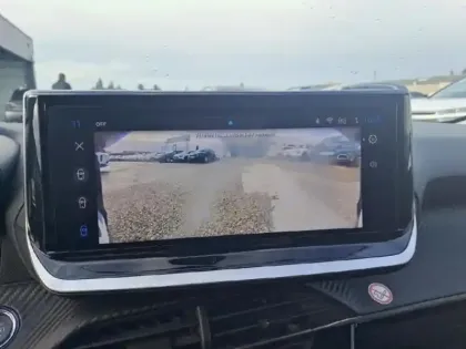 Photo 13 Peugeot 208  1.2 PureTech 100ch S&S Allure