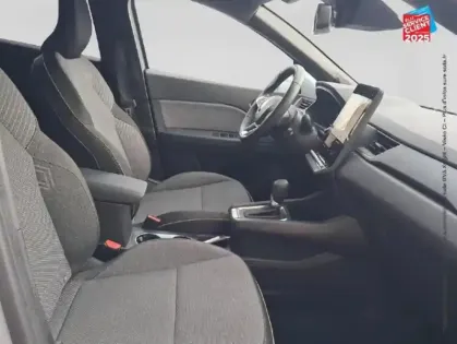 Photo 4 Renault Captur  1.6 E-Tech hybride 145ch Techno GPS Camera Carplay