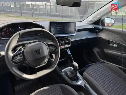 Photo 14 Peugeot 208  1.2 PureTech 75ch S/S Active Carplay