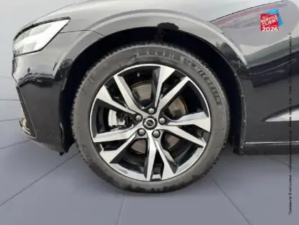 Photo 24 Volvo V60  B4 197CH PLUS STYLE DARK DCT 7 SIEGES CUIR GPS CAMERA CARPLAY