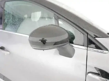 Photo 7 Renault Captur  1.3 TCe 140ch FAP Intens -21