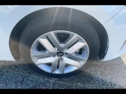 Photo 12 Renault Clio  1.6 E-Tech 145ch full hybrid Evolution - 24