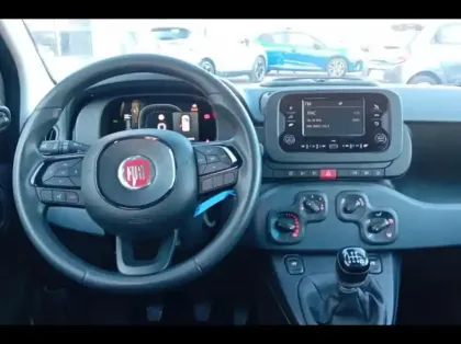 Photo 8 Fiat Panda  Classic 1.0 70ch BSG S&S City