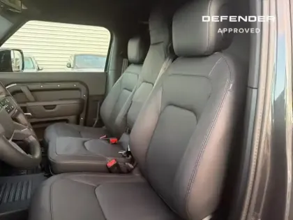 Photo 6 Land rover Defender  90 3.0 D250 Hard Top X-Dynamic SE