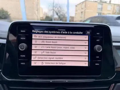 Photo 9 Volkswagen T-roc  1.5 TSI EVO 150ch R-Line DSG7