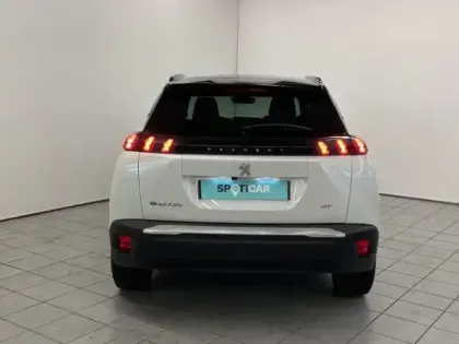 Photo 7 Peugeot 2008  e- 136ch GT