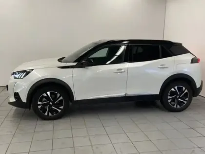 Photo 4 Peugeot 2008  e- 136ch GT