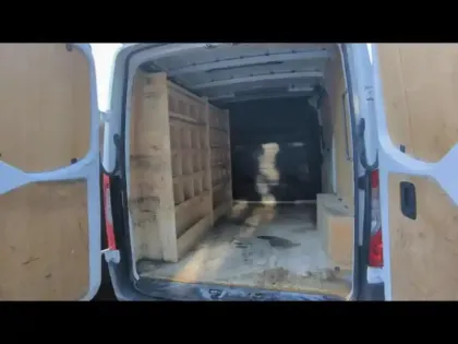 Photo 8 Mercedes Sprinter  Fg 211 CDI 33S 3T0 Traction