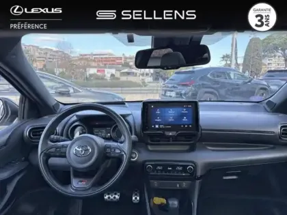 Photo 10 Toyota Yaris  116h GR Sport 5p MY22