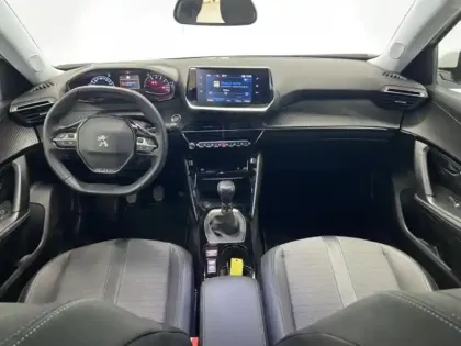 Photo 12 Peugeot 2008  1.2 PureTech 130ch S&S Allure Pack