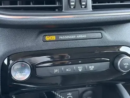 Photo 14 Ford Kuga  2.5 Duratec 180ch Hybrid FlexiFuel Titanium Business Powershift