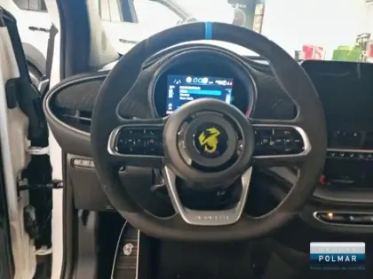 Photo 8 Abarth 500  e 155ch 42kWh Turismo 4cv