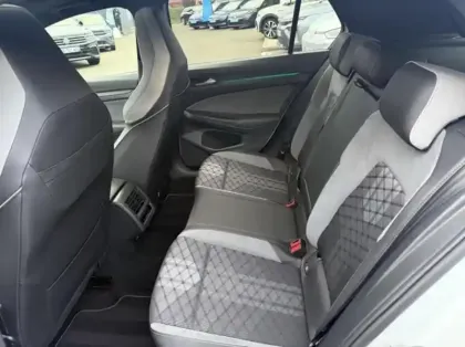 Photo 9 Volkswagen Golf  2.0 TDI SCR 150ch R-Line DSG7