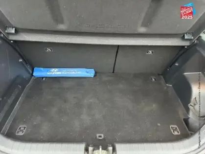 Photo 13 Hyundai I20  1.0 T-GDi 100ch Hybrid Intuitive DCT-7 Camera