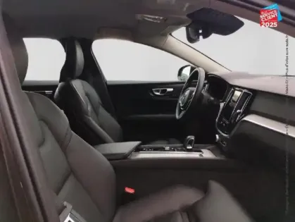 Photo 4 Volvo V60  B4 197CH PLUS STYLE DARK DCT 7