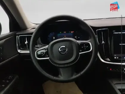 Photo 11 Volvo V60  B4 197CH PLUS STYLE DARK DCT 7