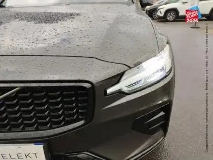 Photo 27 Volvo V60  B4 197CH PLUS STYLE DARK DCT 7