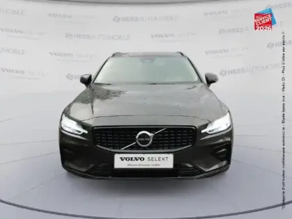 Photo 16 Volvo V60  B4 197CH PLUS STYLE DARK DCT 7
