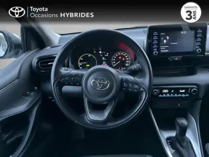 Photo 8 Toyota Yaris  116h Dynamic 5p MY22