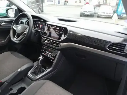 Photo 14 Volkswagen T-cross  1.0 TSI 110ch R-Line Tech DSG7