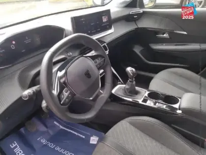 Photo 14 Peugeot 208  1.2 PureTech 100ch S/S Allure GPS Camera Carplay