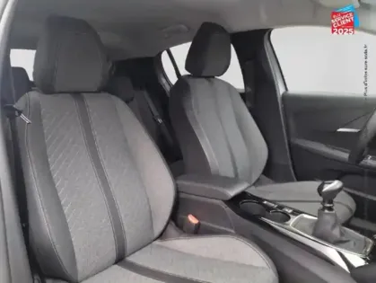 Photo 4 Peugeot 208  1.2 PureTech 100ch S/S Allure GPS Camera Carplay