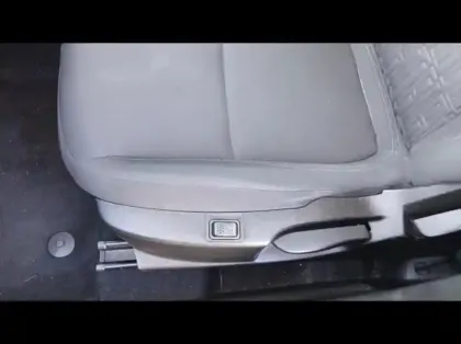 Photo 14 Fiat Tipo Gén. II Ph2 MY23 Cross 5