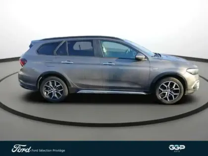 Photo 6 Fiat Tipo Gén. II Ph2 MY23 Cross 5