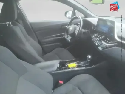 Photo 4 Toyota C-HR  122H EDITION 2WD E-CVT RC18