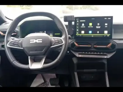 Photo 8 Dacia Duster  1.6 hybrid 140ch Extreme