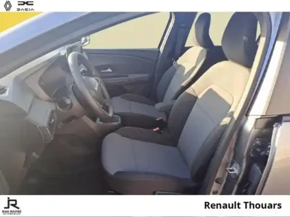 Photo 2 Dacia Jogger  1.6 hybrid 140ch Extreme+ 7 places -24