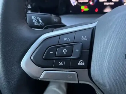 Photo 13 Volkswagen Golf  1.5 eTSI EVO2 150ch Style DSG7