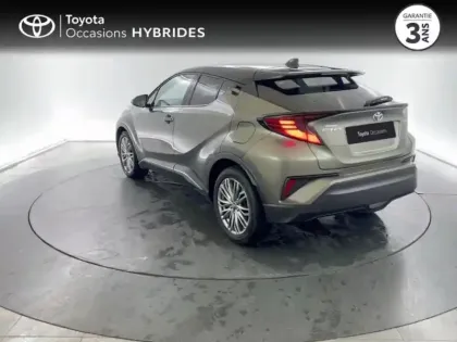 Photo 1 Toyota C-HR  184h Distinctive 2WD E-CVT MY22