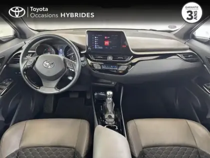 Photo 9 Toyota C-HR  184h Distinctive 2WD E-CVT MY22