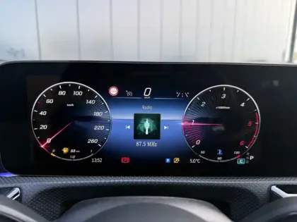 Photo 25 Mercedes Classe A 180 d AMG Line